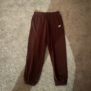 Nike Sweatpants Brown